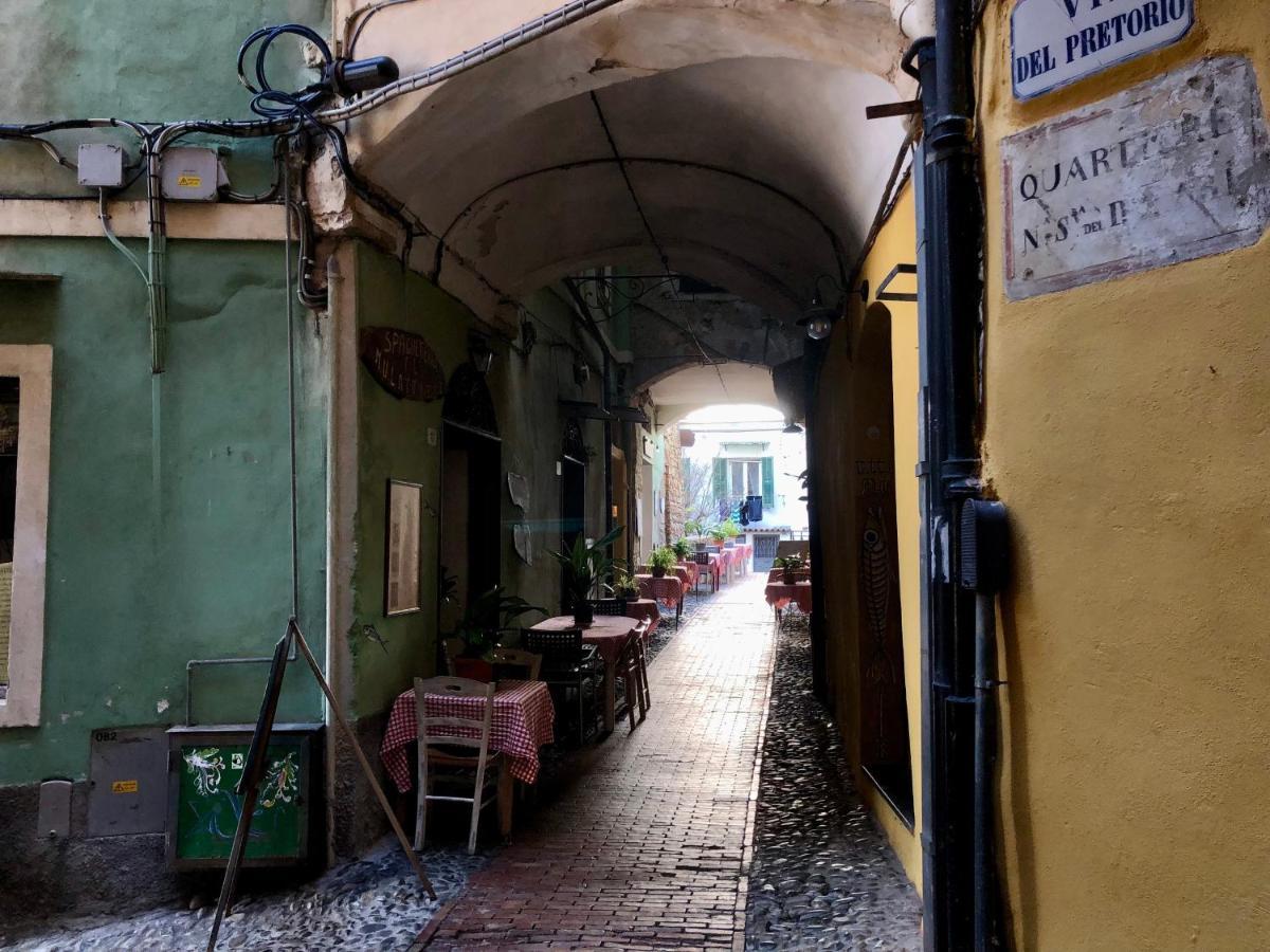 Appartamento Ai Piedi Della Pigna Sanremo Dış mekan fotoğraf