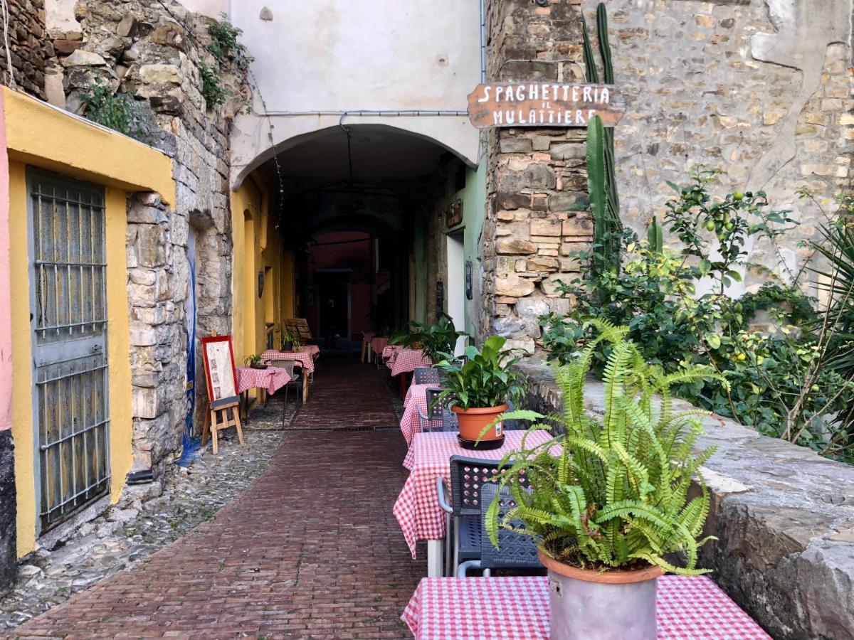 Appartamento Ai Piedi Della Pigna Sanremo Dış mekan fotoğraf