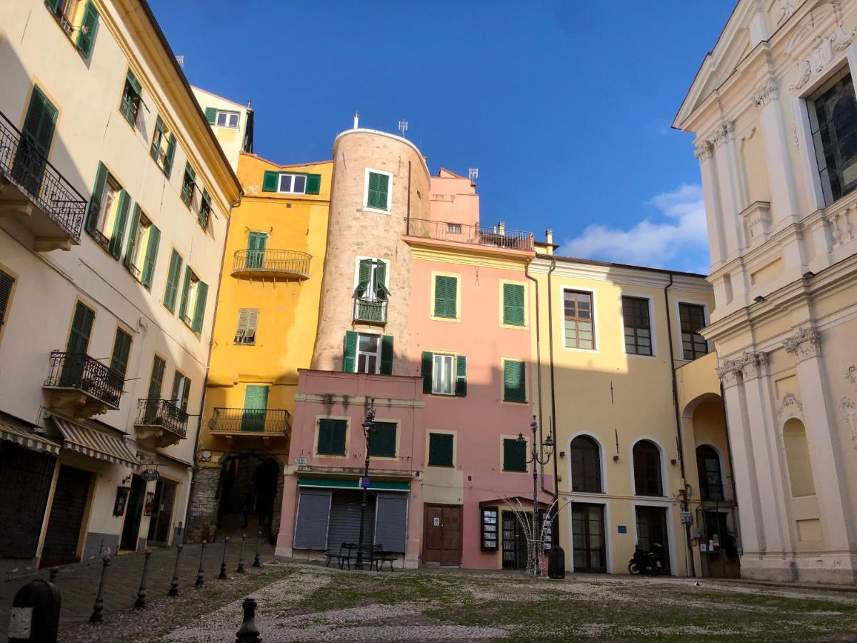 Appartamento Ai Piedi Della Pigna Sanremo Dış mekan fotoğraf